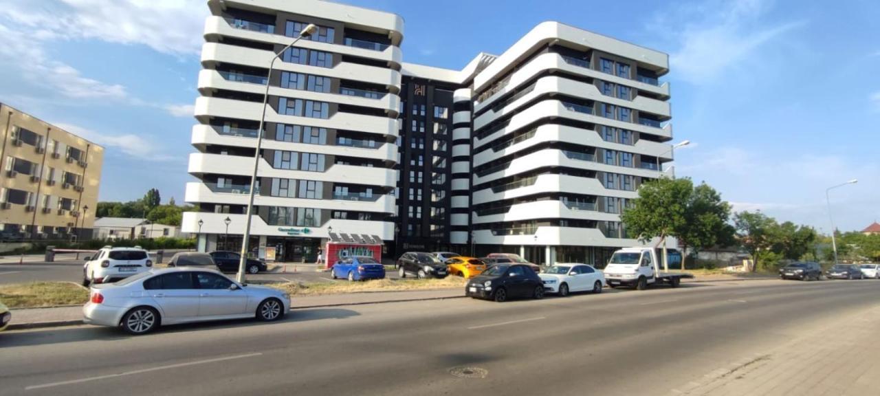 Near Airport 2 Rooms Apartments In Himson Iasi Exterior foto